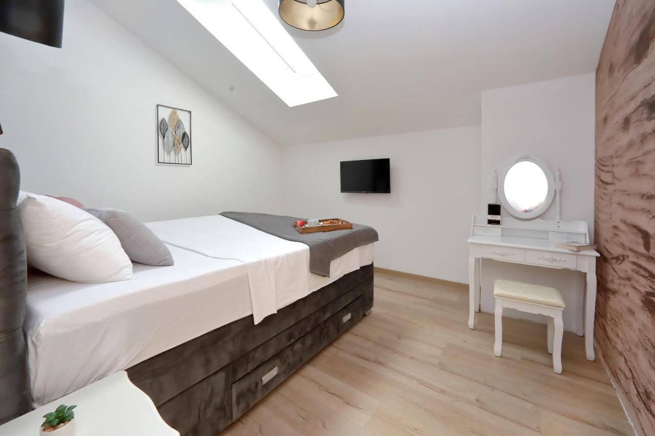 Luxury Apartments Monika Near The Sea With Private Parking Bibinje Exterior foto